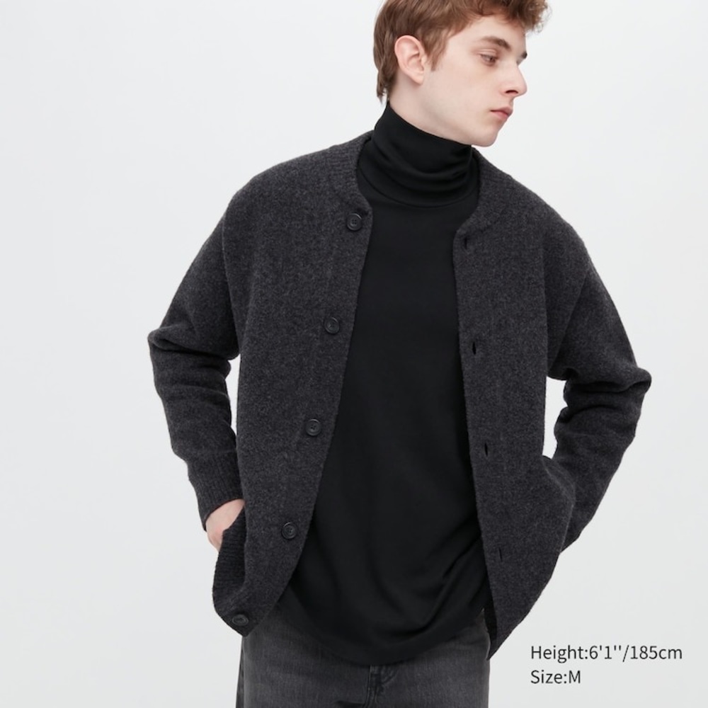 Uniqlo Mens Turtleneck - Black (Medium)